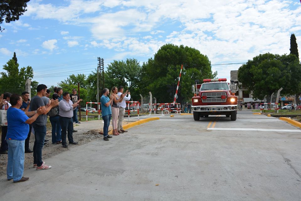 Reabrió el paso a nivel de Guillermón