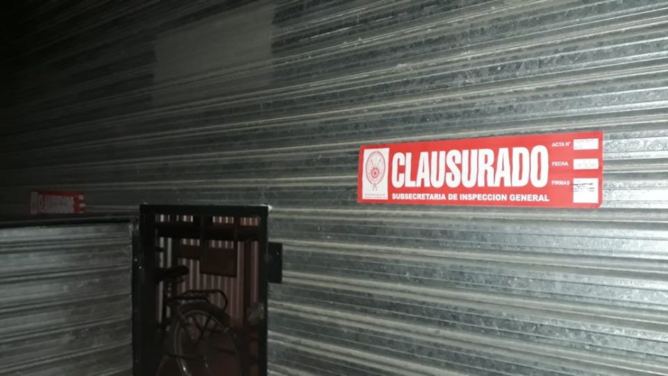 Continúan las clausuras a comercios por violaciones a la cuarentena