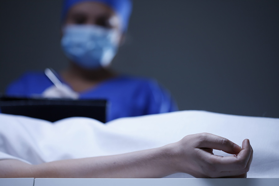 Se limitan las operaciones de autopsia para los casos sospechados de coronovirus