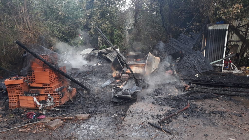 incendio-casilla-villa-vengochea-1