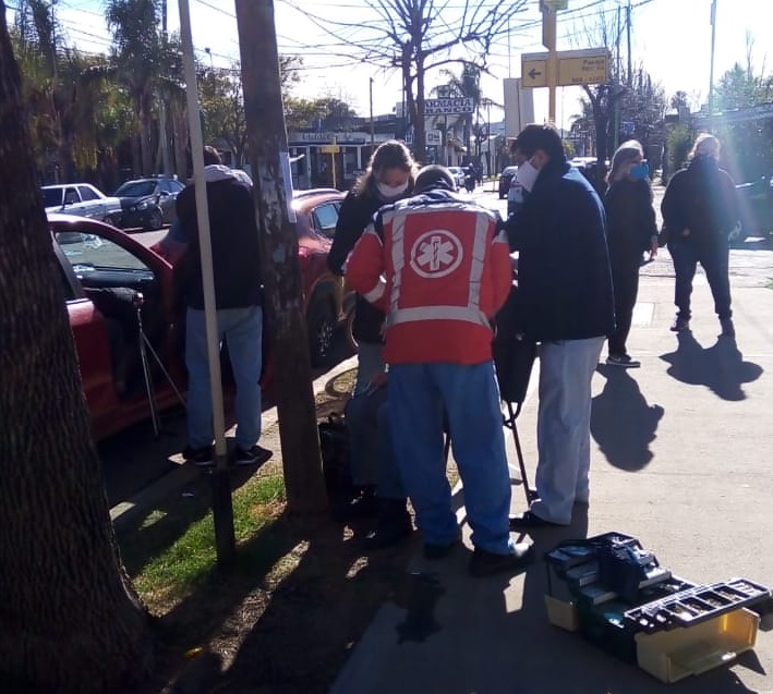 Un hombre se descompensó en la fila del Banco Piano y debió ser atendido