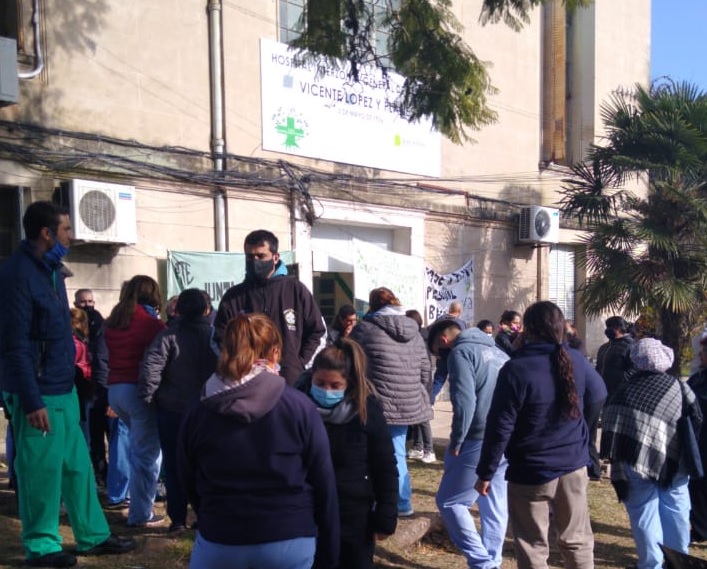 Tras la presión sindical, se levantaría el paro en el Hospital con una promesa de la Provincia
