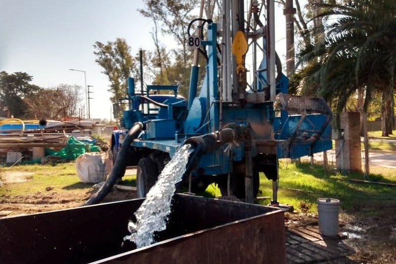 Pusieron en marcha la nueva perforación en la red de agua local