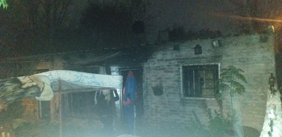 incendio-familia-calle-vengochea-1