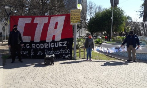 La CTA Autónoma realizó una radio pública para exigir la aparición de Facundo Astudillo