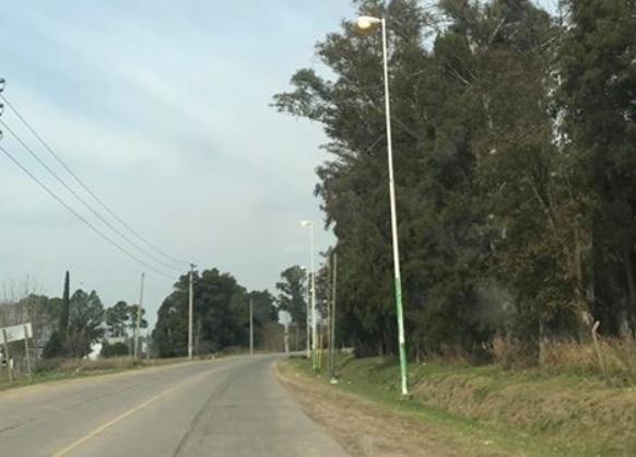 Vecina denuncia luces encendidas todo el día en Ruta 24