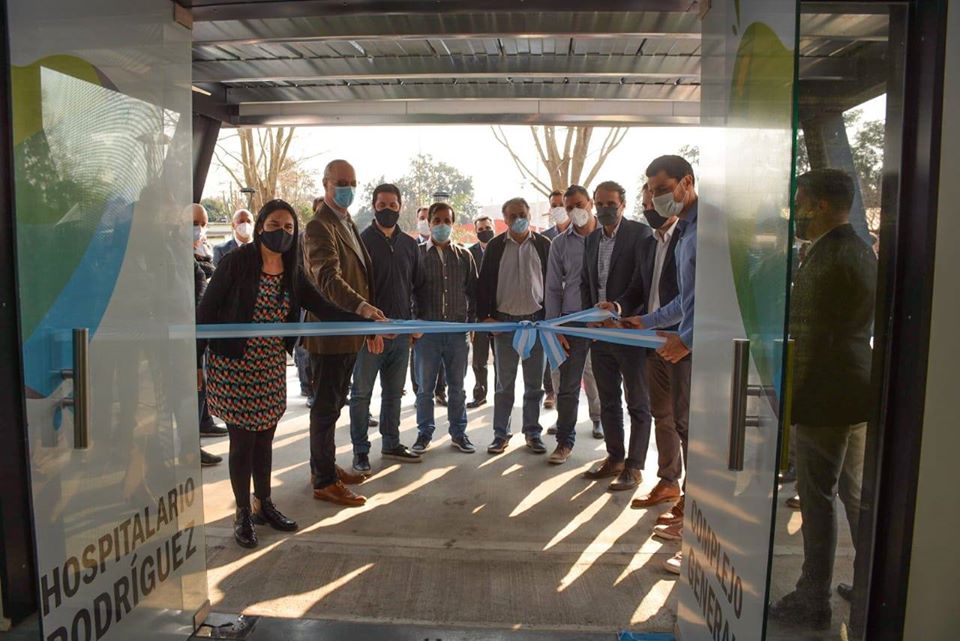 Con presencia de autoridades nacionales y provinciales, se inauguró el Complejo Hospitalario local para COVID-19