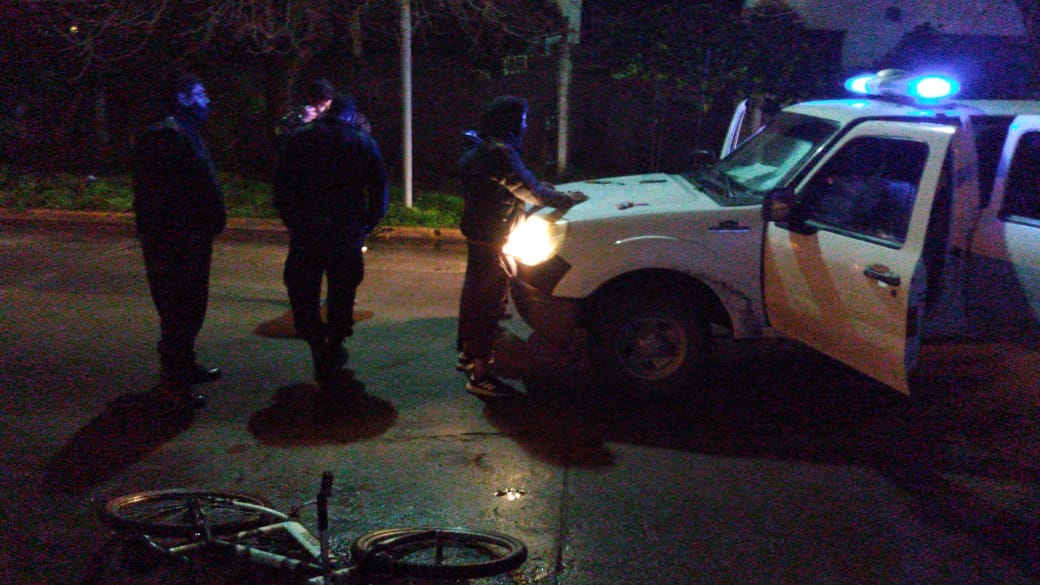 Detuvieron a dos jóvenes que intentaban robar a un vehículo estacionado en el predio de la estación