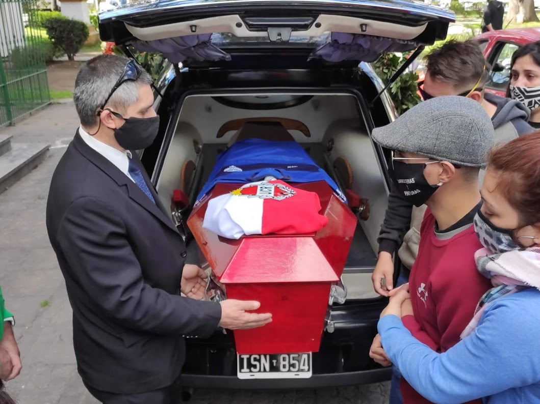 El reporte local de Covid-19 registró oficialmente la muerte de Gustavo Cuello