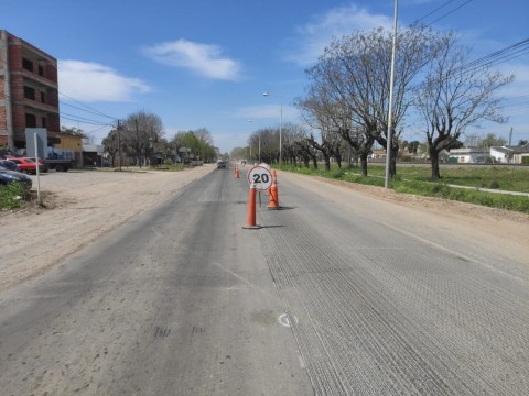 Los trabajos sobre la Ruta 7 ya atraviesan el casco urbano camino a Luján