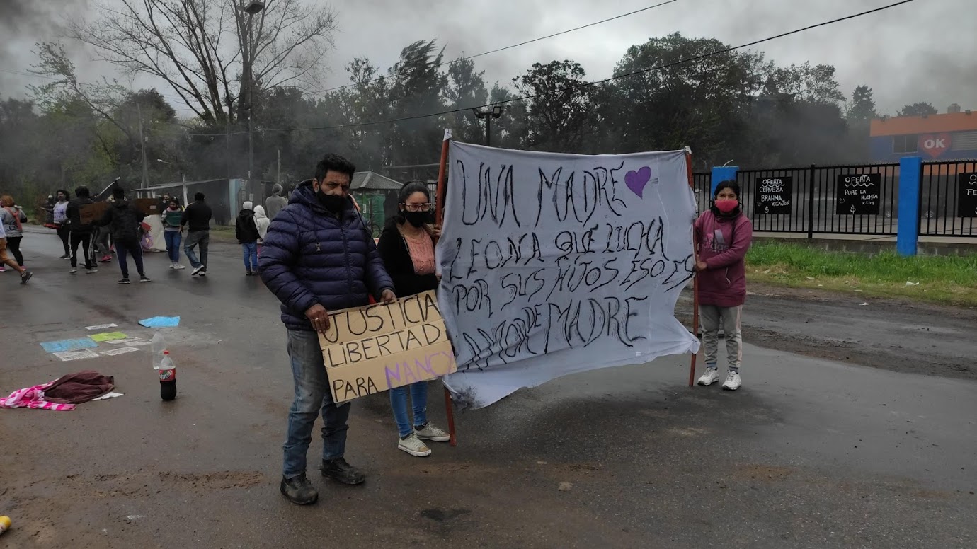 Crimen del Raffo: familiares de la mujer detenida cortaron Ruta 7 y pidieron su libertad