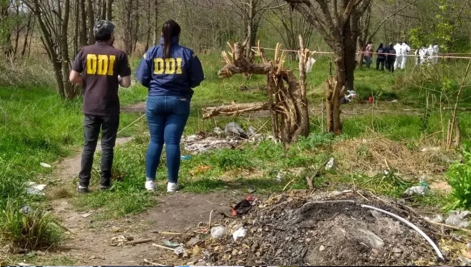 Circuló una escalofriante hipótesis sobre el caso del hombre asesinado y enterrado en barrio Raffo