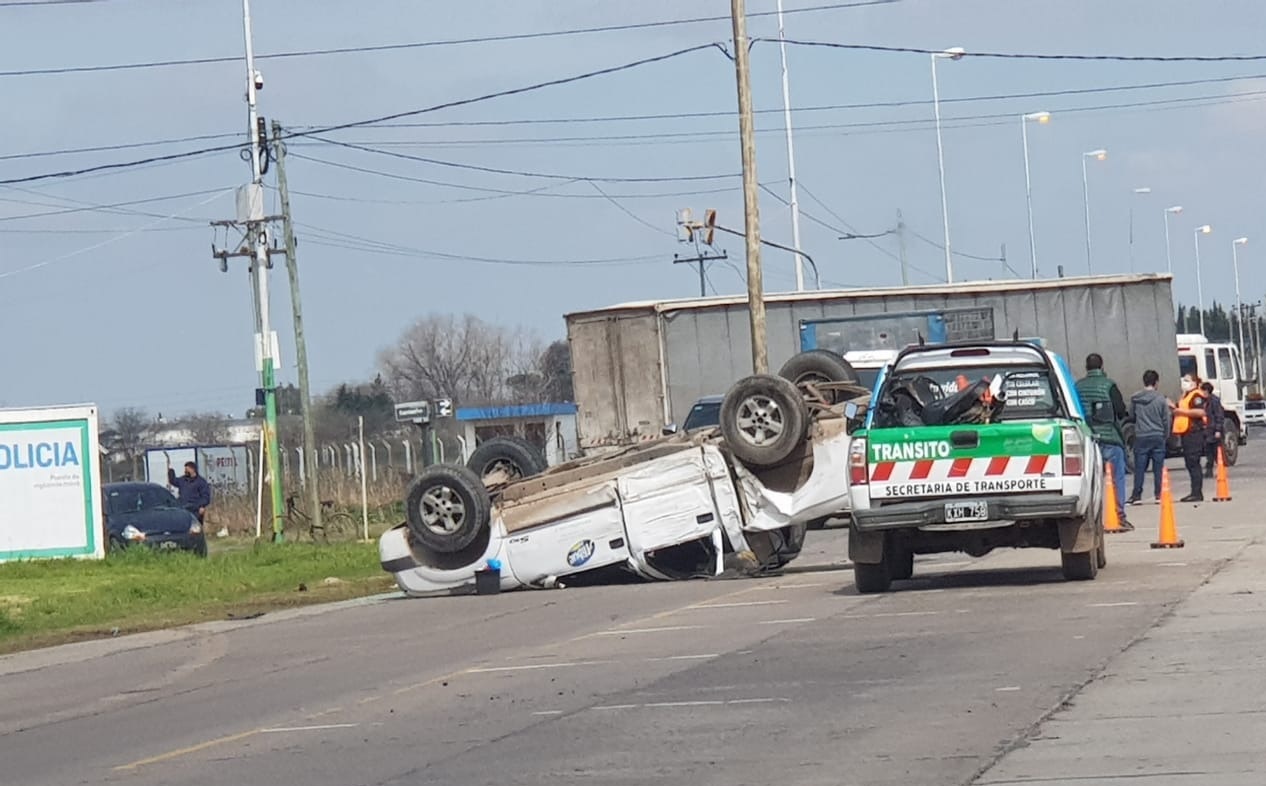 VUELCO CAMIONETA CHEVROLET S10