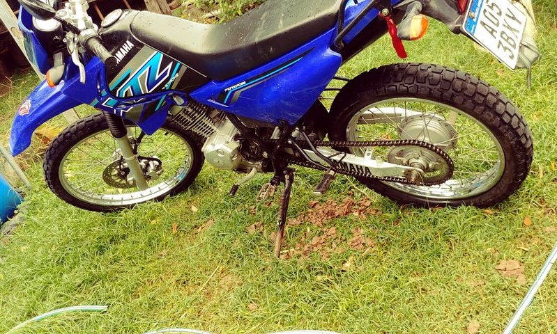 Motochorros le robaron la moto a punta de pistola sobre la Colectora