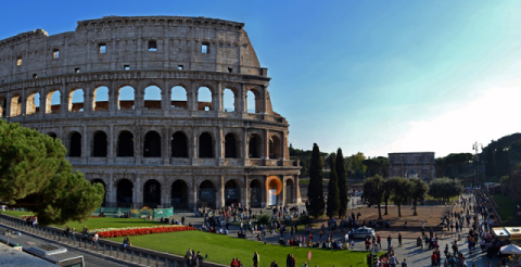El día en que el Coliseo Romano exhibió el dibujo de un nene rodriguense