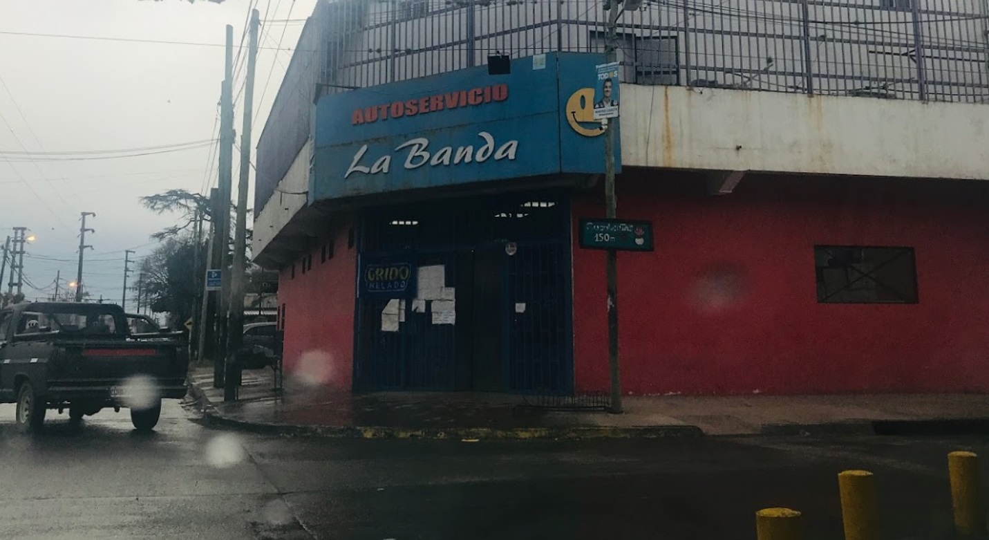 ALMIRANTE BROWN E HIPOLITO YRIGOYEN - SUPER LA BANDA