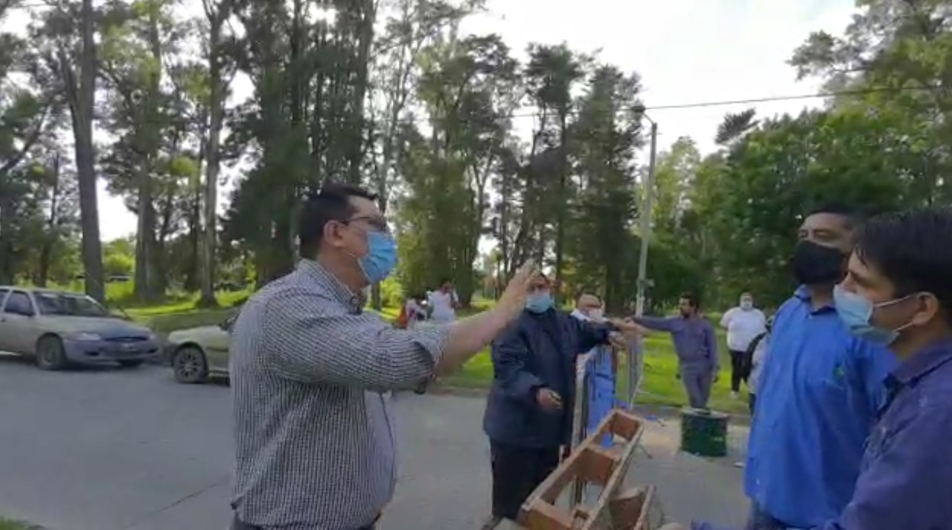 Carlos Christian Varela: "Carguen un camión y vayan a reclamar a La Plata"