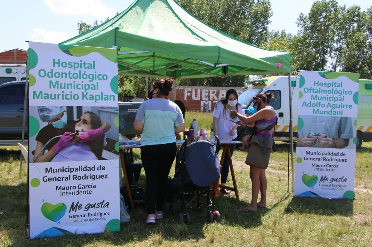 Llevarán controles de salud gratuitos y trámites a Villa Arrarás