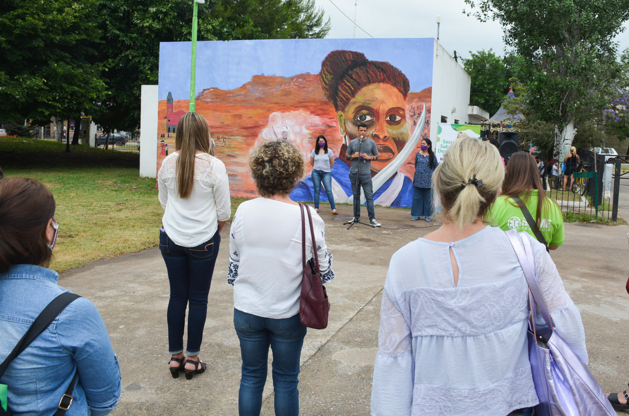 MURAL VIOLENCIA CONTRA LAS MUJERES 1