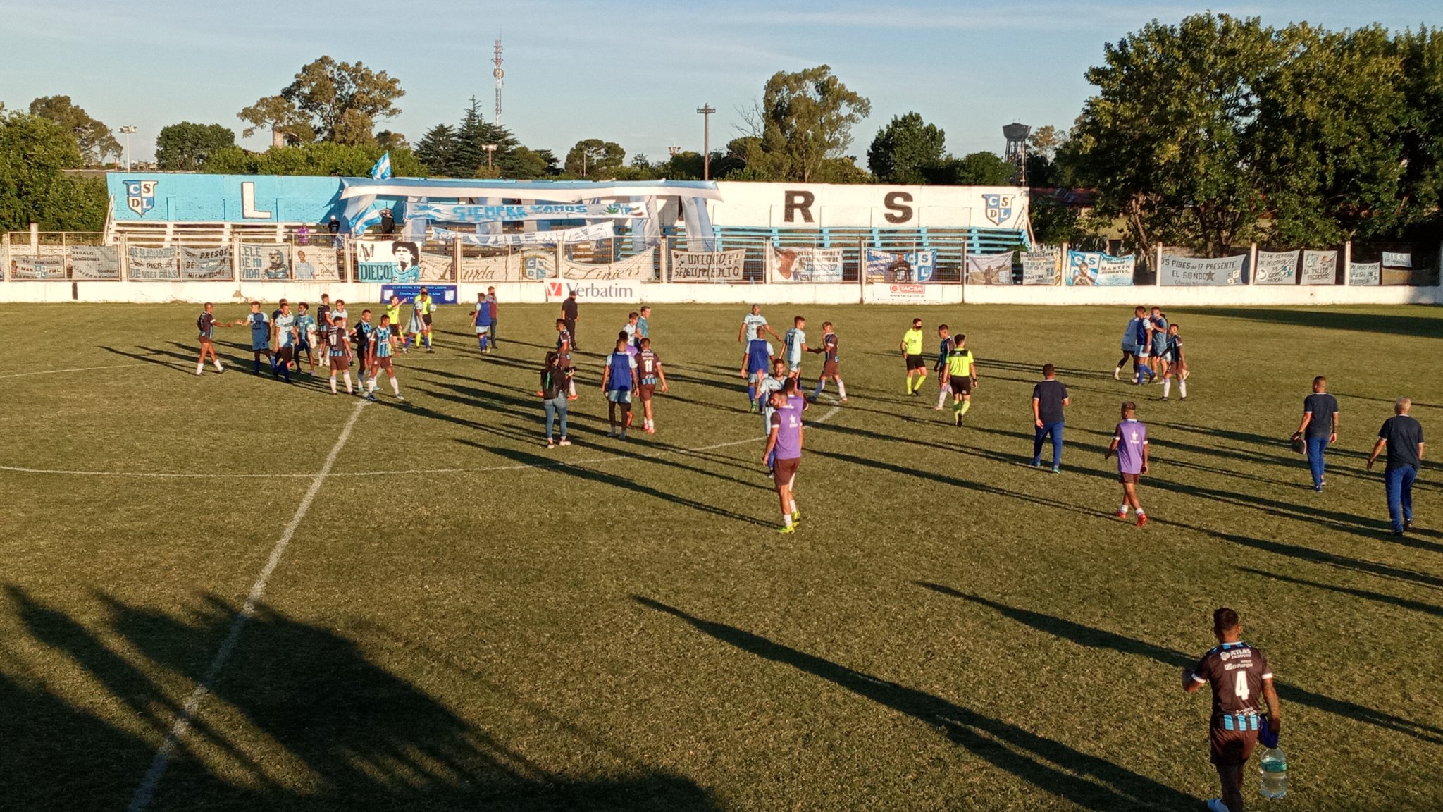 Atlas no pudo ante su verdugo histórico y perdió el invicto en el torneo