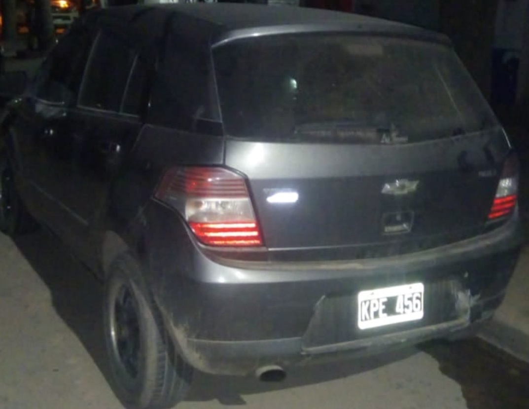 Intentó robar un auto y terminó arrestado