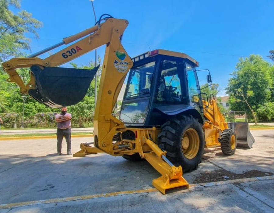 El Municipio incorporó una nueva retroexcavadora