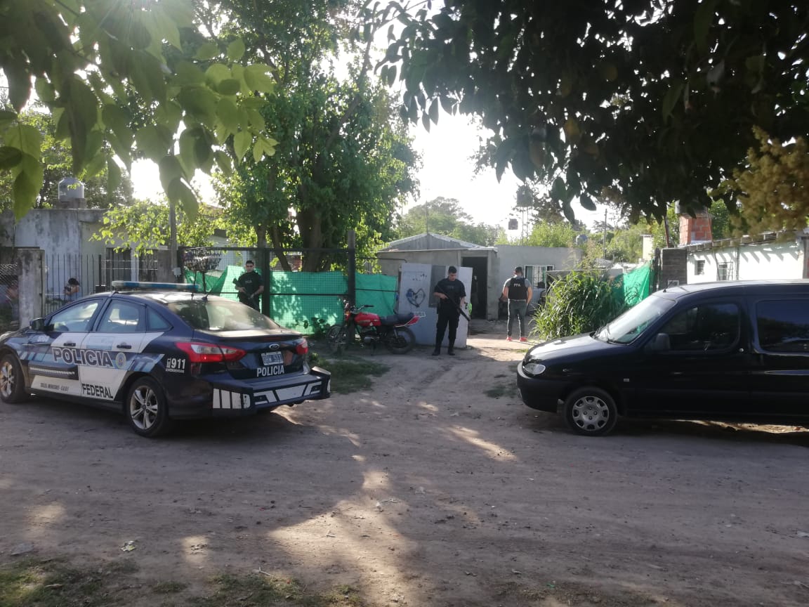 Allanamiento por drogas y una mujer detenida en el barrio Maravillas del Oeste