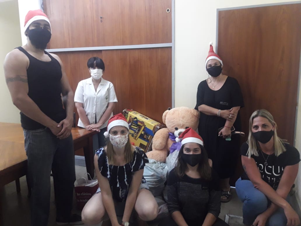 Navidad solidaria: el gesto de los ‘spartanos’ para los niños y niñas del Hospital Vicente López y Planes