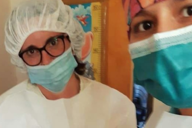 Personal de una sala de atención primaria asistió en un parto en Villa Vengochea