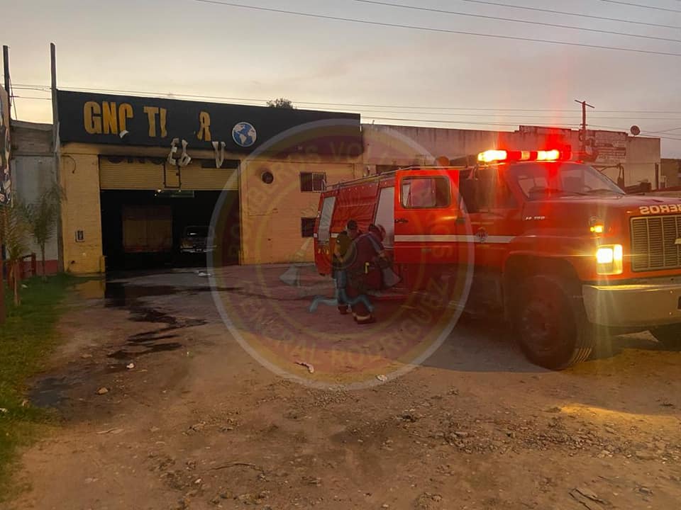 INCENDIO TALLER RUTA 28 1