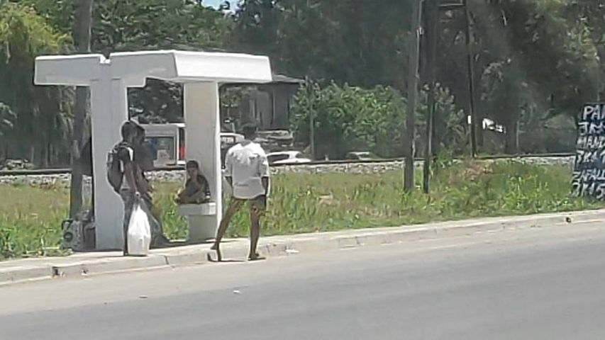 ROBO PARADA COLECTIVO CEMENTERIO