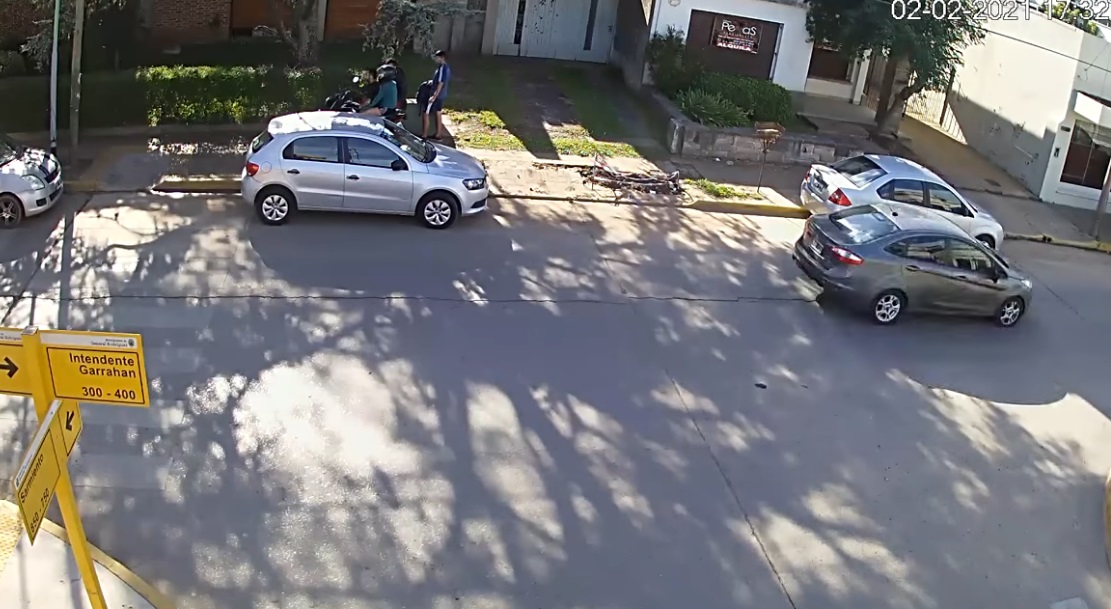 Video: joven fue aprehendido por venta de droga a una cuadra de la Municipalidad