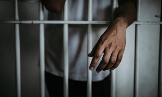 Bloque de senadores propone poner fin a la "puerta giratoria" de delincuentes en la Provincia