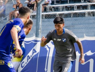 Alem se trajo un triunfazo ag&oacute;nico de Rosario y sube en la tabla