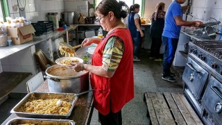 En medio de la interna peronista, un senador K le pidi&oacute; a Kicillof declarar la "emergencia alimentaria"