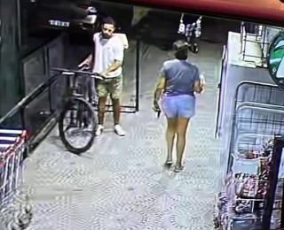 Video: vecinos persiguieron y recuperaron la bicicleta de un adolescente tras un robo rel&aacute;mpago