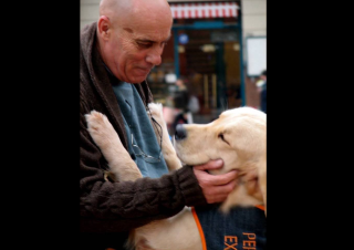 Profunda tristeza por el fallecimiento de un vecino que hizo del amor por los animales un estilo de vida