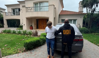 Qui&eacute;n es el empresario e influencer, &iacute;ntimamente ligado a la l&iacute;nea 57, que fue detenido por estafas