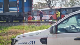 Tragedia: hombre murió tras ser arrollado por un tren en el cruce del Raffo