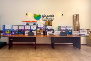 Entregaron insumos tecnol&oacute;gicos a 13 instituciones educativas