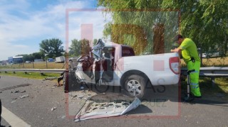 M&aacute;s detalles y trascendidos del grave choque de la Ford Ranger y el cami&oacute;n del martes en la autopista