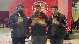 Tres rodriguenses brillaron en un campeonato argentino de powerlifting: t&iacute;tulos para alumnos y entrenador