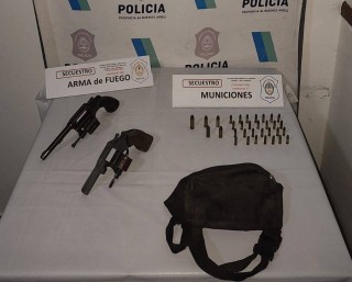Dos personas aprehendidas por tenencia ilegal de armas en barrio Raffo