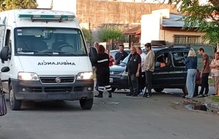 Mujer fue atropellada en una esquina céntrica y debió ser trasladada al Hospital Vicente López