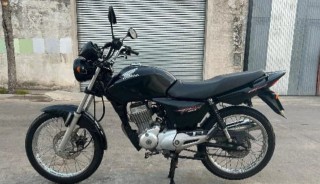 Le robaron la moto cuando volv&iacute;a de trabajar tras amenazarlo con un arma