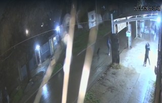 Video: denunci&oacute; que la amenazaron con un machete tras un conflicto vecinal