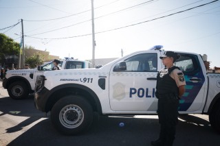 Cu&aacute;ntos m&oacute;viles de seguridad entreg&oacute; Kicillof y qu&eacute; vino a inaugurar tambi&eacute;n: "queremos cuidar a nuestros vecinos"