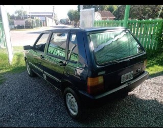 Fue a hacer un tr&aacute;mite para su hijo en el centro y en menos de 20 minutos le robaron el auto