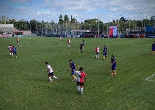 Leandro N. Alem se trajo un punto de su visita a Juventud Unida