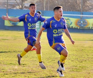 Sobre el final, Alem consiguió un merecido empate ante el líder Ituzaingó